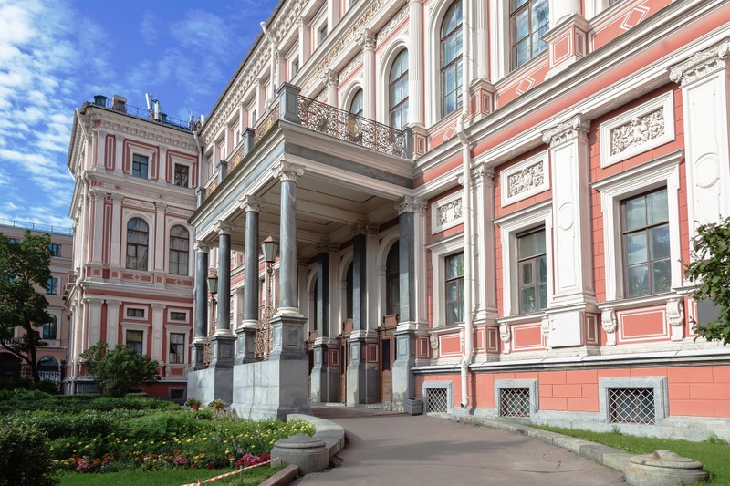 Николаевский дворец
