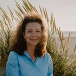 - Елена
