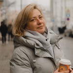 - Елена