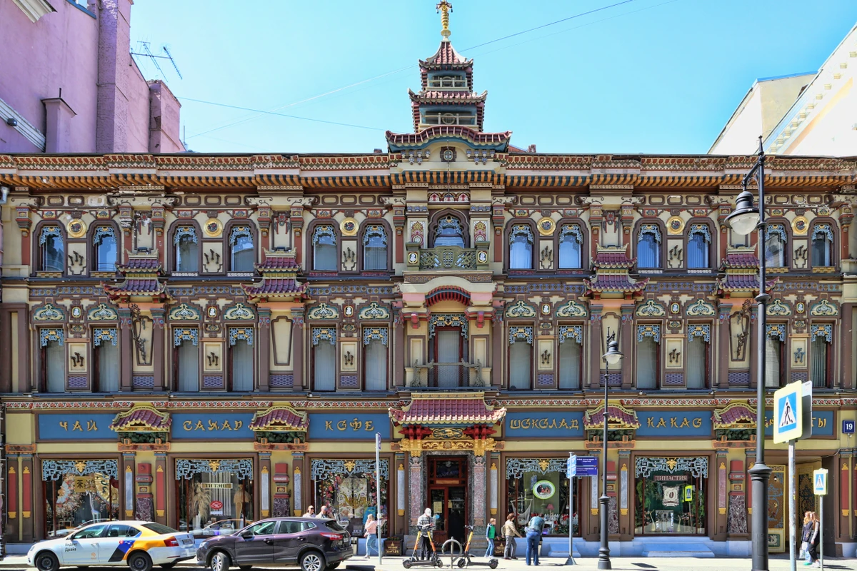 Купцы, самовары и чай: атмосферная экскурсия по старой чайной Москве
