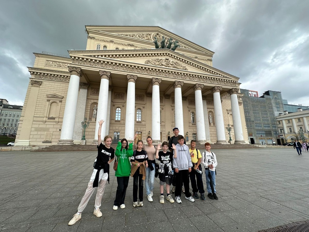 Театральная площадь для малышей: фонтаны, Большой театр и сказка в сердце Москвы