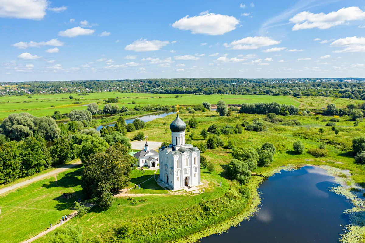 Владимир и Боголюбово: белокаменные соборы, золотые купола и древние легенды